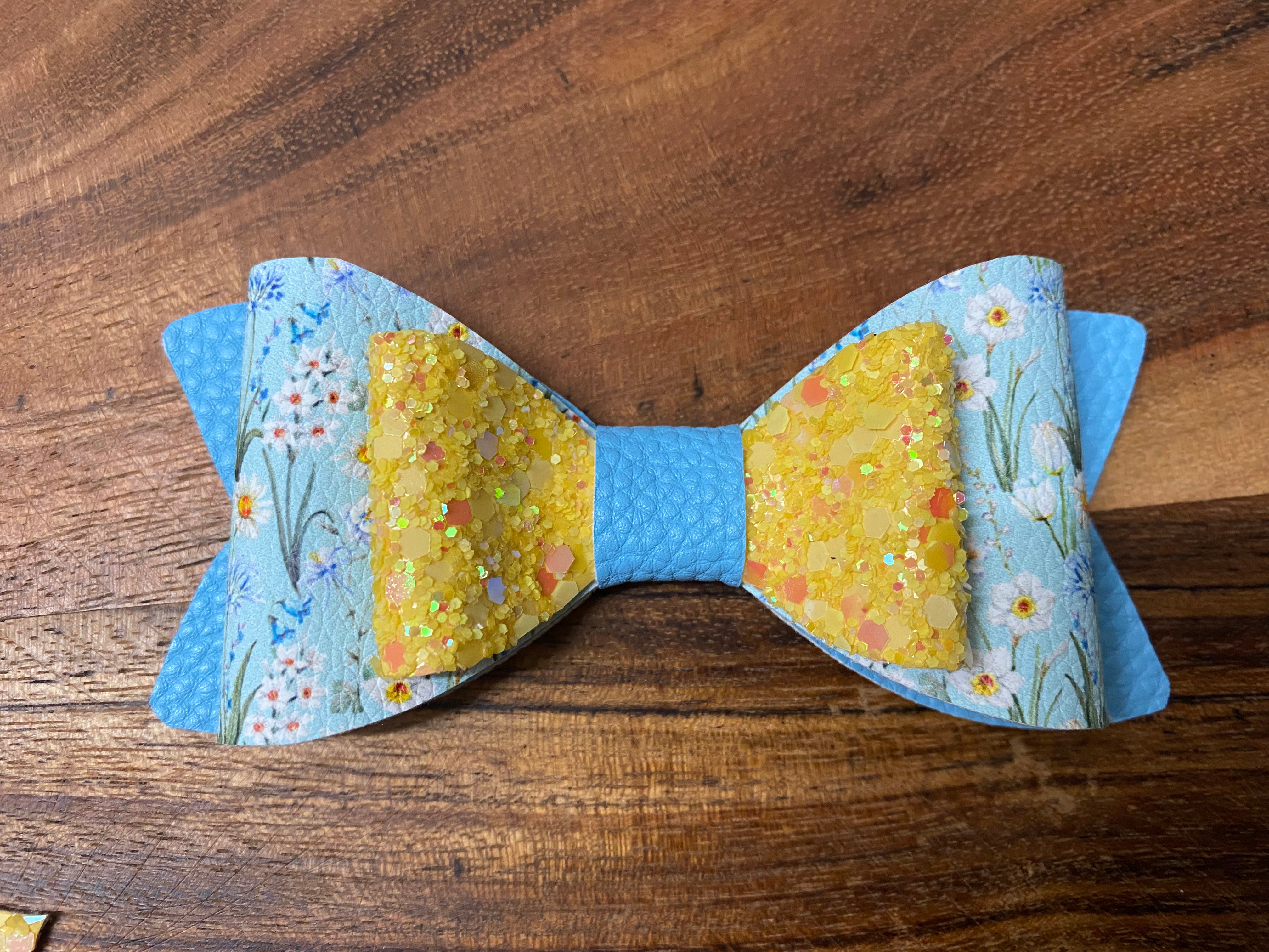 Blue Daffodil Regular Hairbow